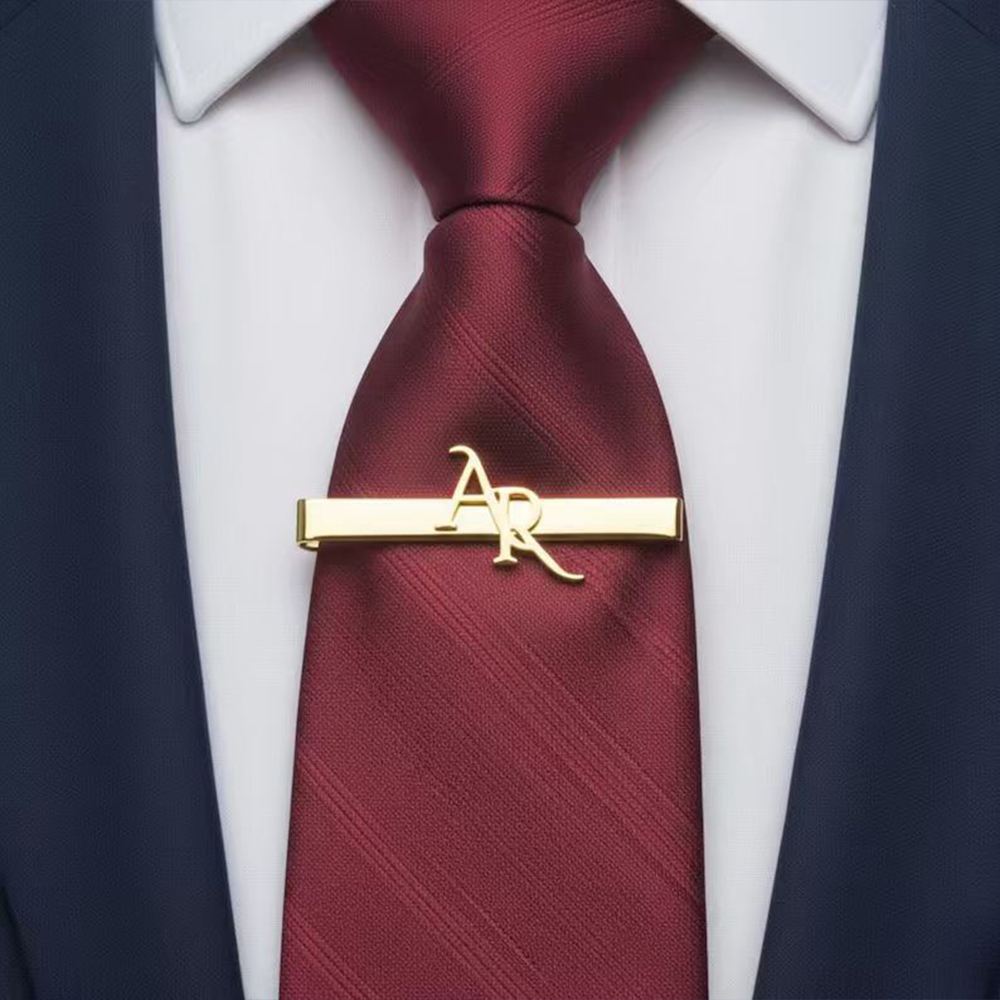 カスタムメイドのイニシャル入りステンレス製タイクリップシャツ - Tie Clip Silver のレビューと価格