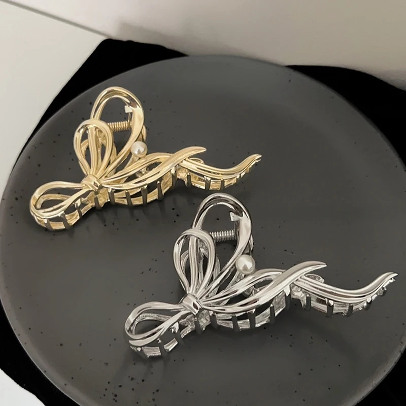 新しい女性用エレガントなゴールドシルバー中空幾何学模様メタル - Tie Clip Silver のレビューと価格